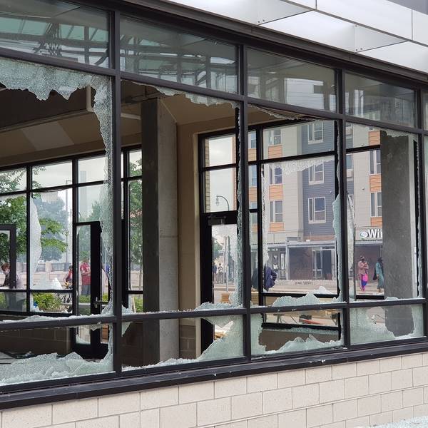 29 May20 Glassless Hennepin County Building Windows onto E Lake